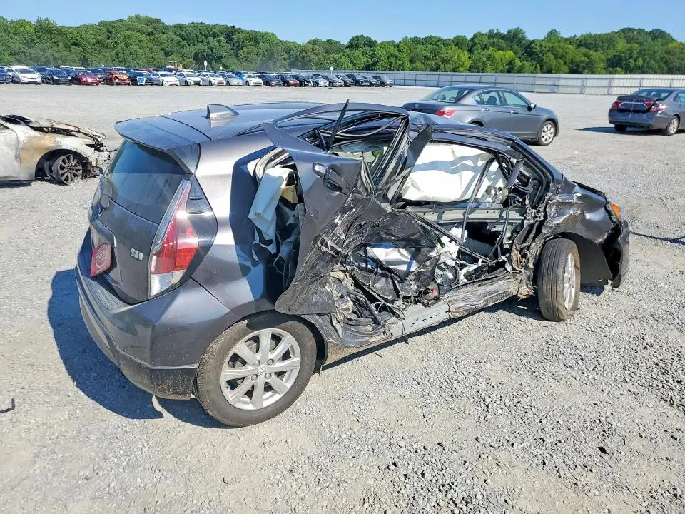 2017 TOYOTA PRIUS C TWO  