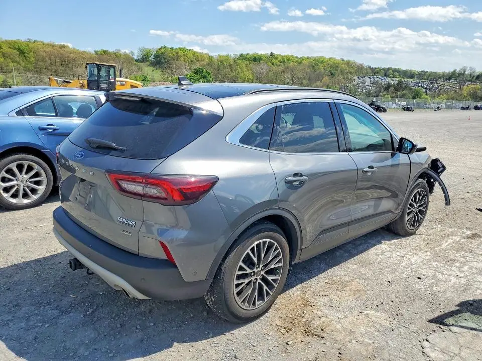 2023 FORD ESCAPE   