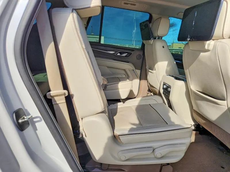 2021 GMC YUKON DENALI  