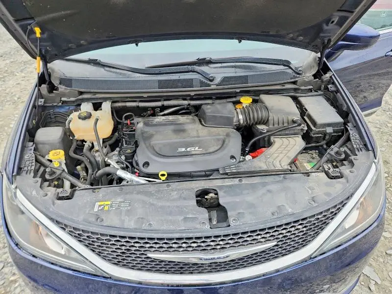 2017 CHRYSLER PACIFICA TOURING L PLUS  