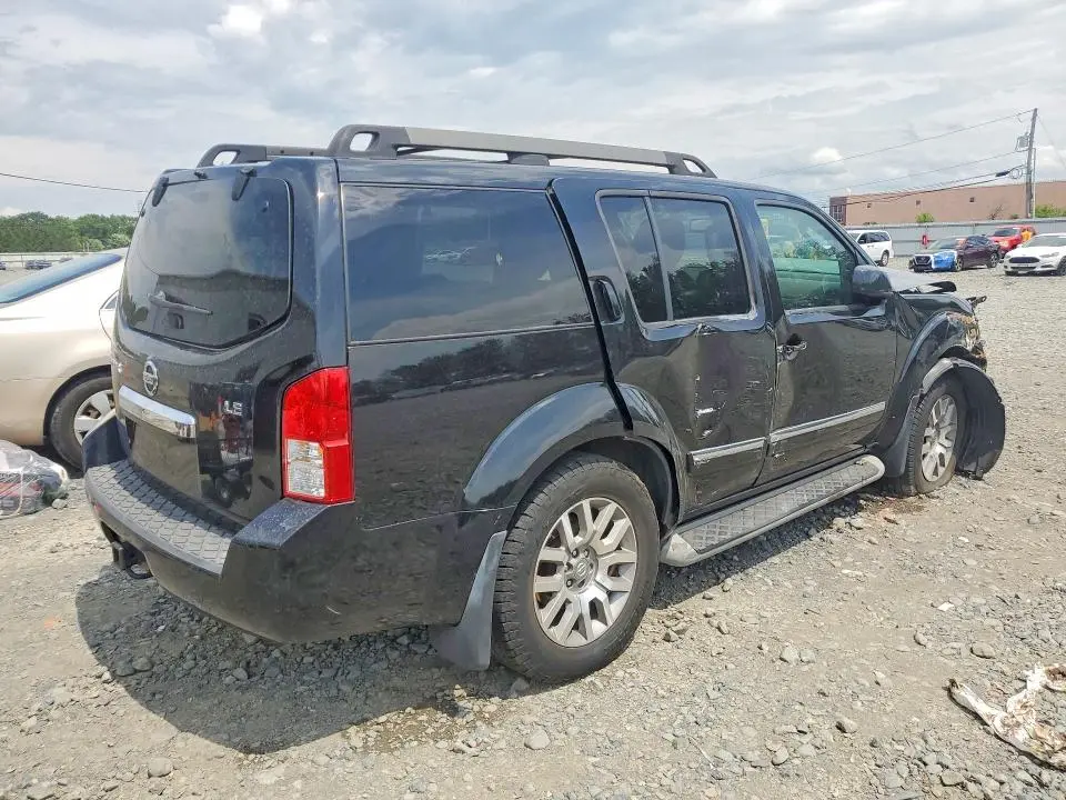 2010 NISSAN PATHFINDER S  
