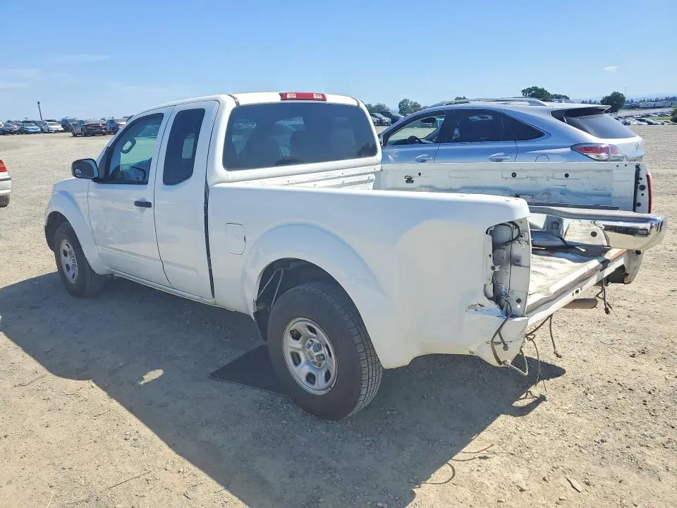 2014 NISSAN FRONTIER S  