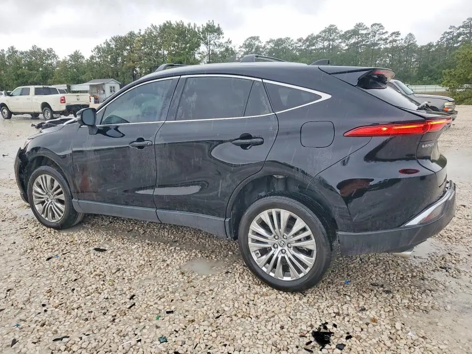 2023 TOYOTA VENZA XLE  