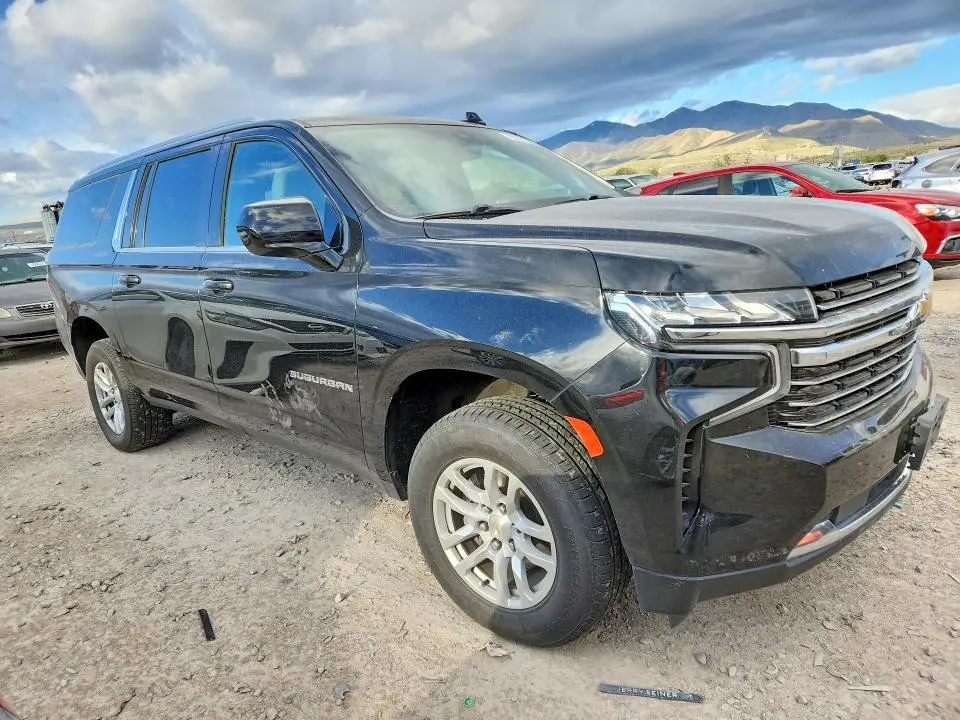 2021 CHEVROLET SUBURBAN K1500 LT  
