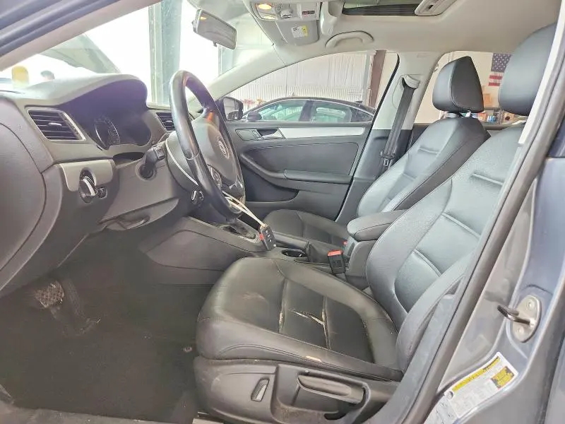 2014 VOLKSWAGEN JETTA SE  