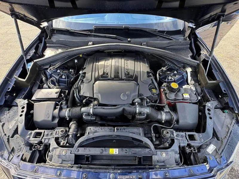 2017 JAGUAR F-PACE PREMIUM  