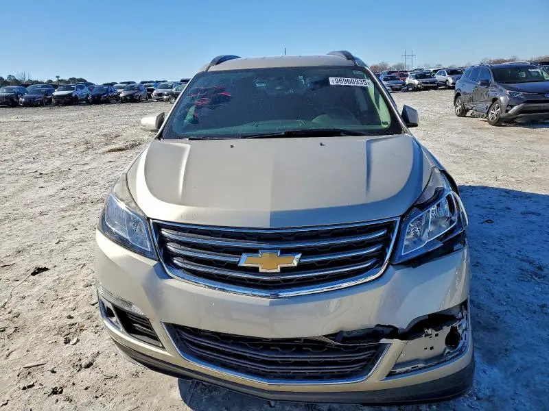 2015 CHEVROLET TRAVERSE LT  