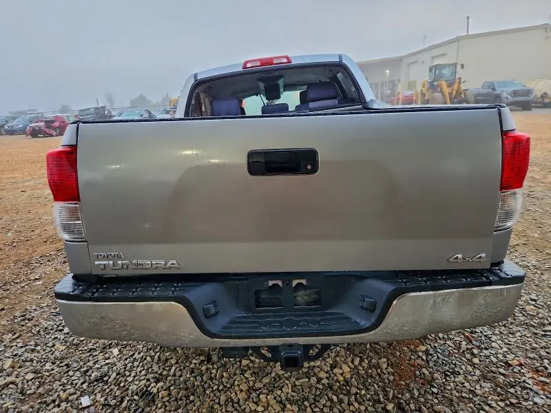 2010 TOYOTA TUNDRA CREWMAX SR5  