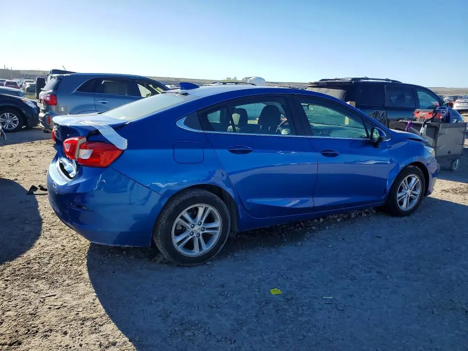 2017 CHEVROLET CRUZE LT  