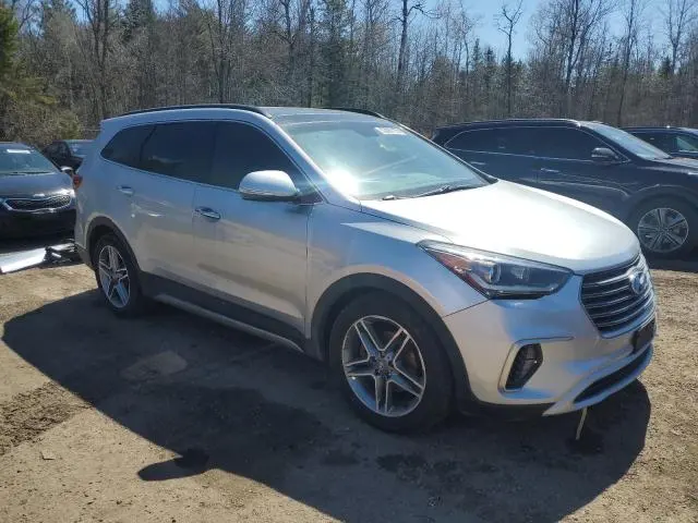2017 HYUNDAI SANTA FE SE  