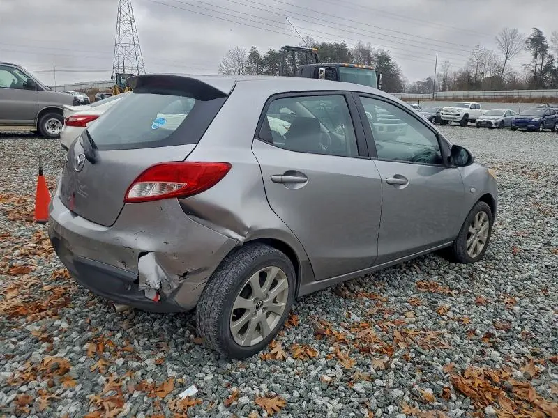 2013 MAZDA MAZDA2   