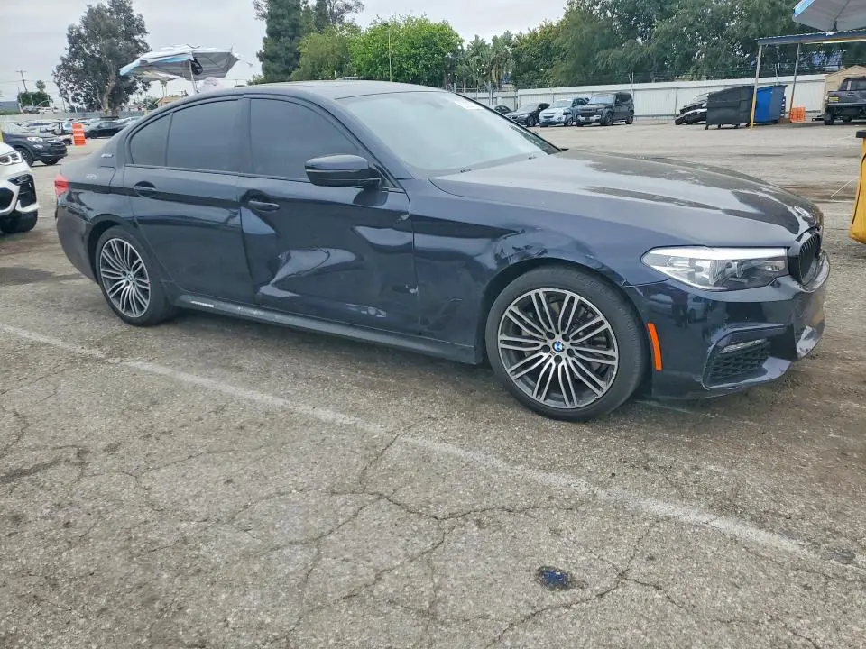 2018 BMW 530E   