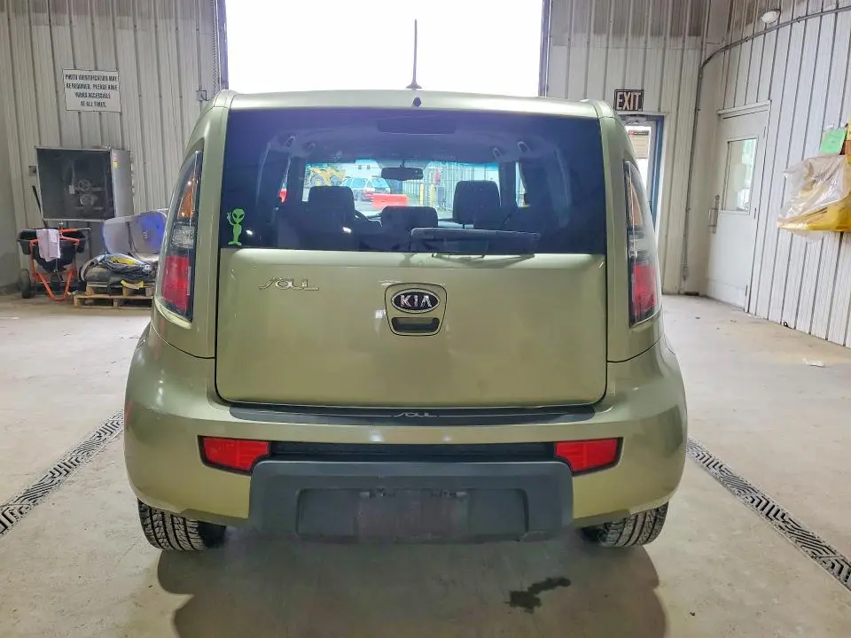 2010 KIA SOUL +  