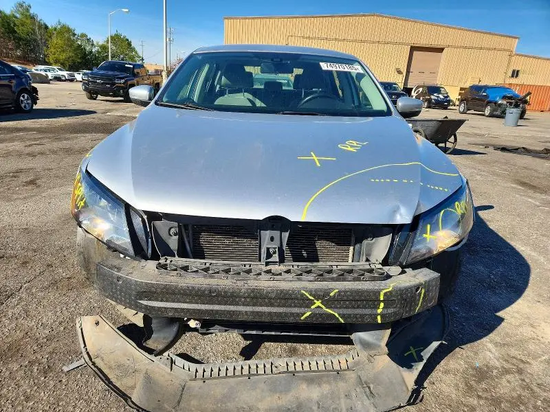 2014 VOLKSWAGEN PASSAT S  