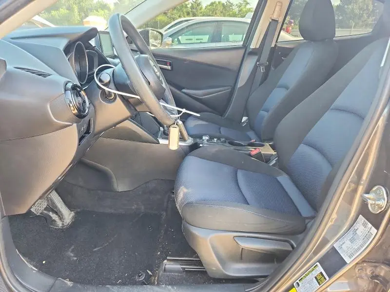 2019 TOYOTA YARIS L  