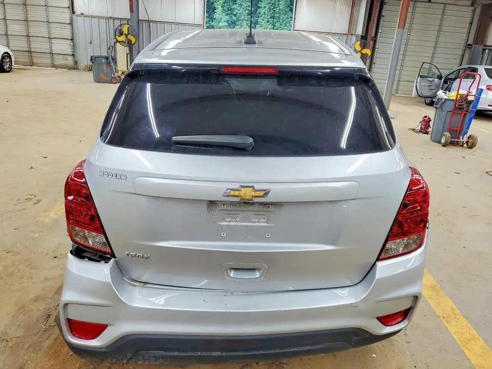 2022 CHEVROLET TRAX LS  