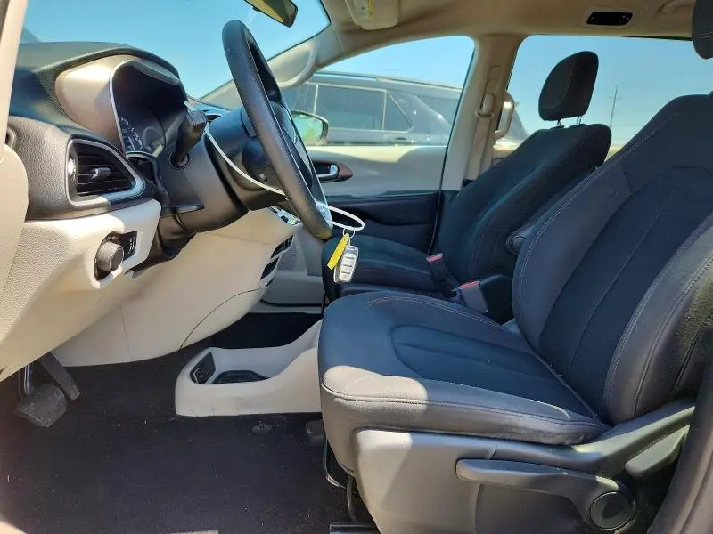 2019 CHRYSLER PACIFICA L  