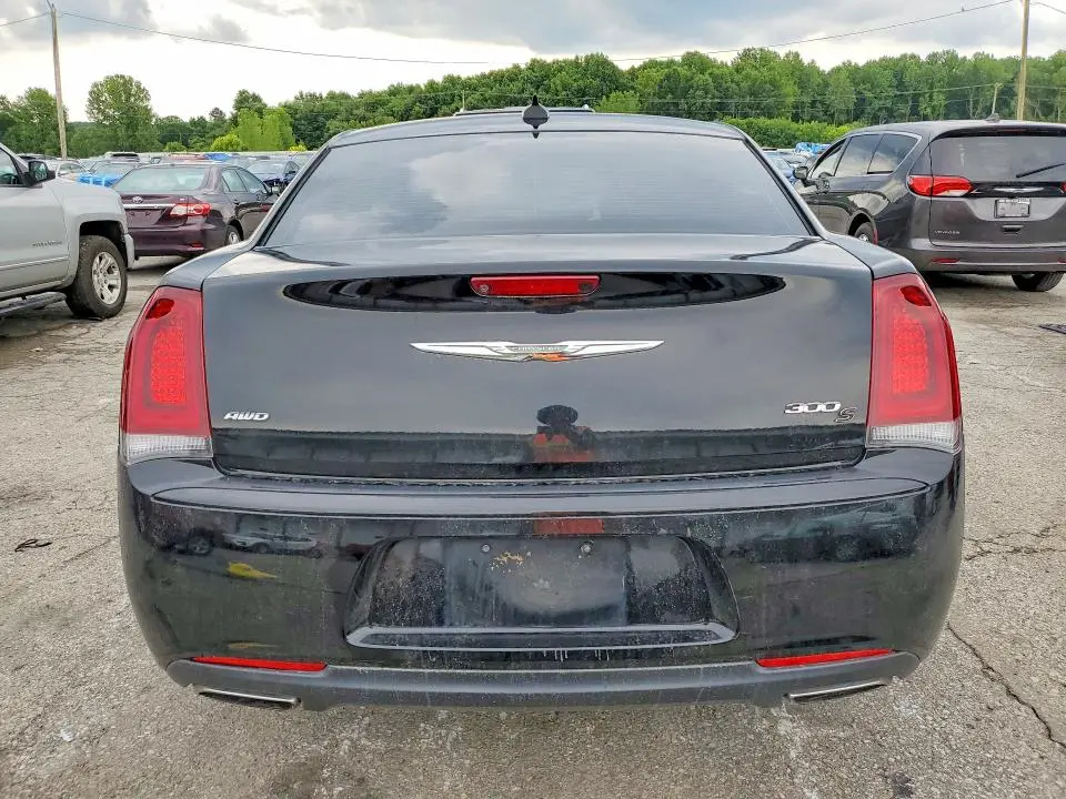 2019 CHRYSLER 300 S  