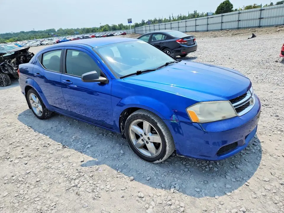 2013 DODGE AVENGER SE  