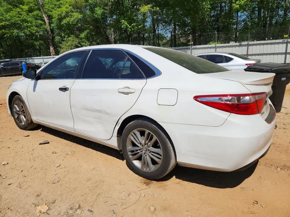 2017 TOYOTA CAMRY SE  