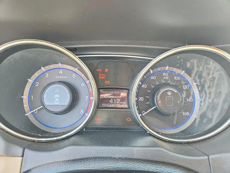 2011 HYUNDAI SONATA GLS  