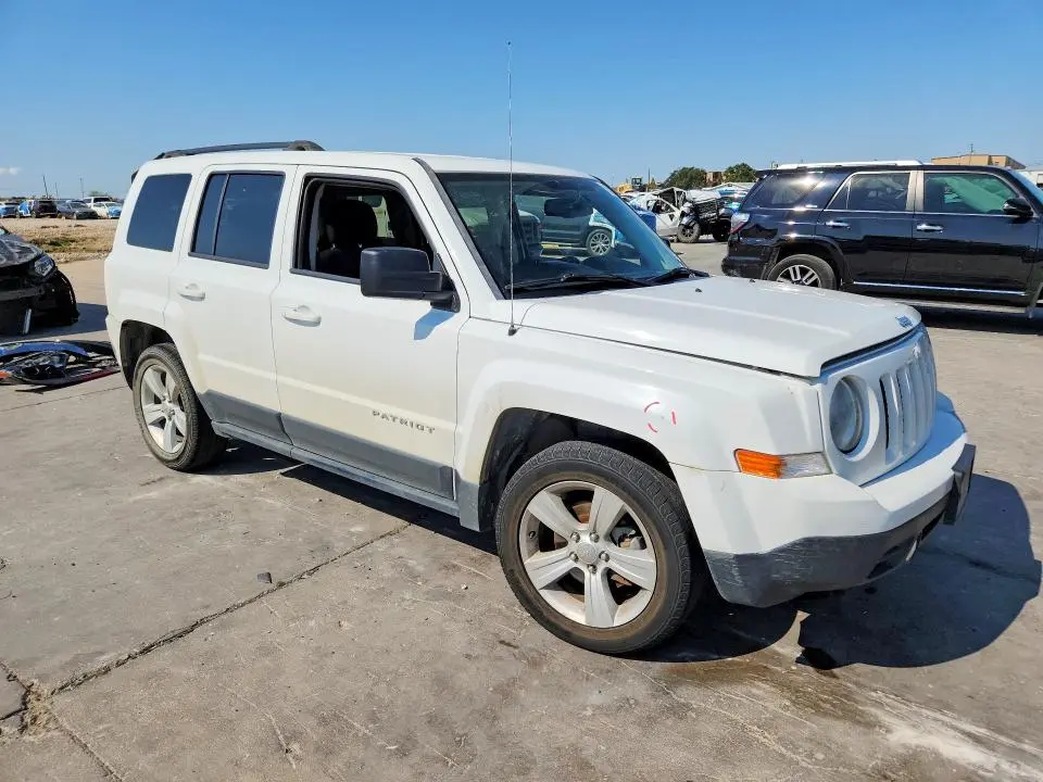2016 JEEP PATRIOT LATITUDE  