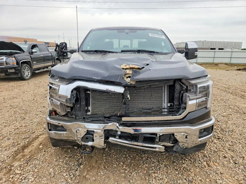 2025 FORD F150 LARIAT  