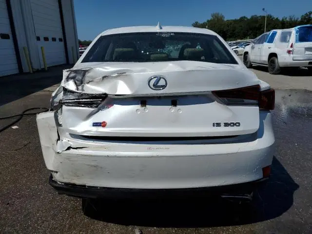 2019 LEXUS IS 300  