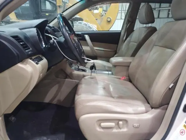 2011 TOYOTA HIGHLANDER BASE  