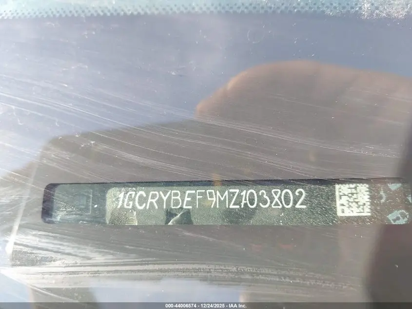 2021 CHEVROLET SILVERADO 1500 4WD  STANDARD BED CUSTOM