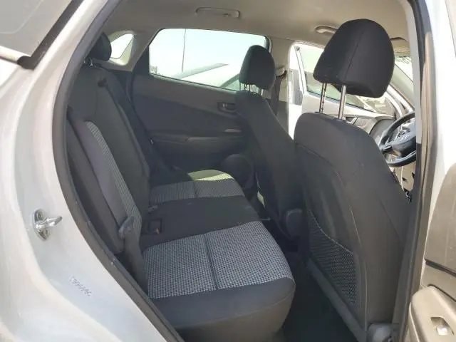 2018 HYUNDAI KONA SE  