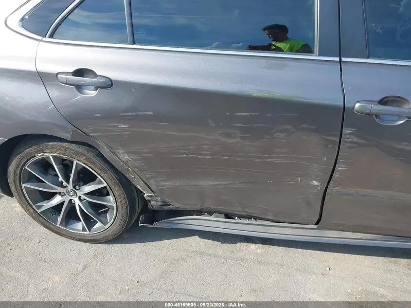 2017 TOYOTA CAMRY XSE