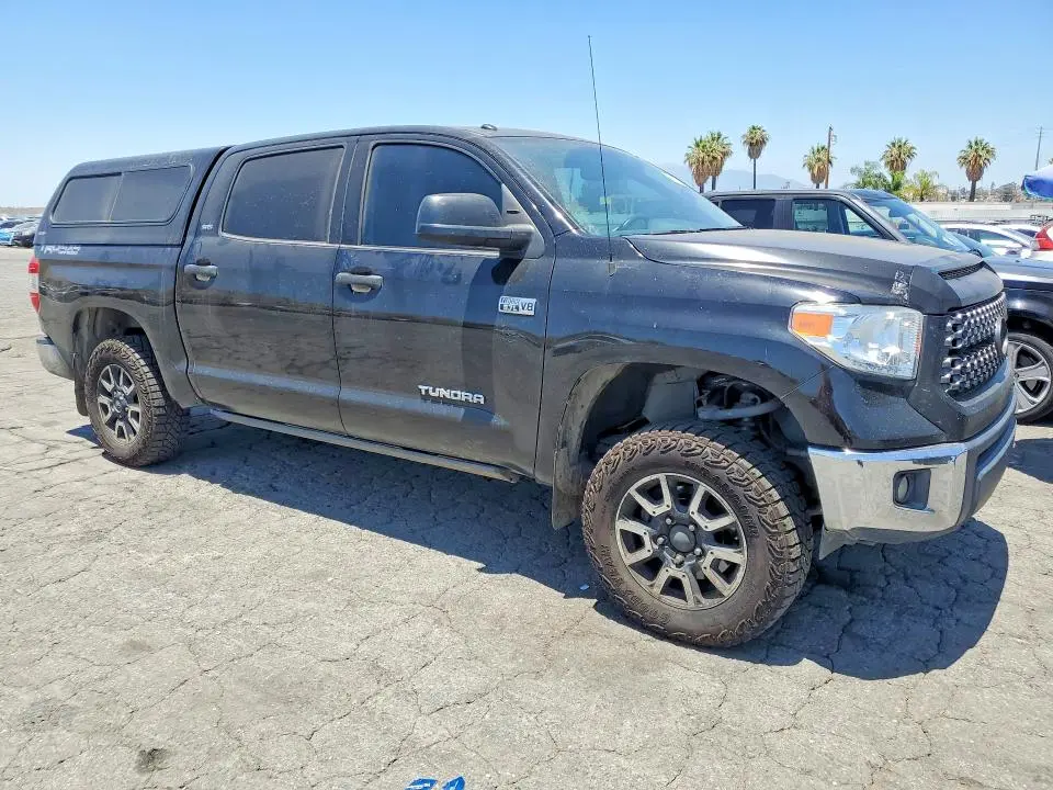 2016 TOYOTA TUNDRA SR5  