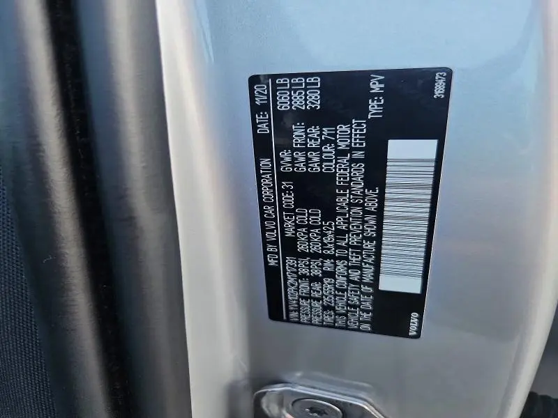 2021 VOLVO XC90 T5 MOMENTUM  