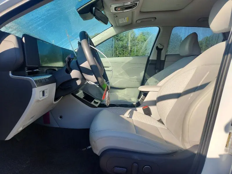 2025 HYUNDAI KONA LIMITED  