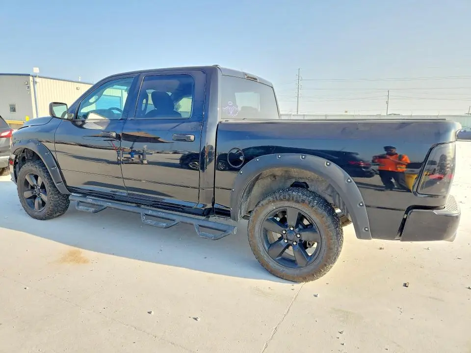 2016 RAM 1500 ST  