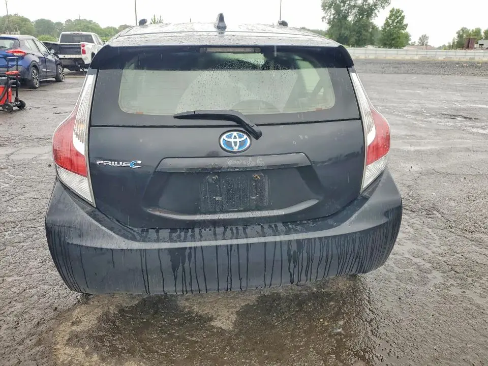 2016 TOYOTA PRIUS C ONE  