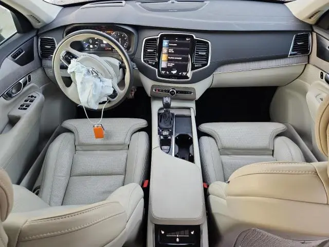 2022 VOLVO XC90 T6 INSCRIPTION  
