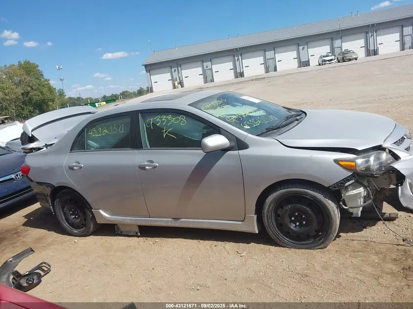2013 TOYOTA COROLLA S