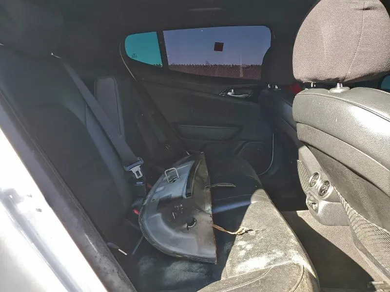 2021 KIA STINGER GT-LINE