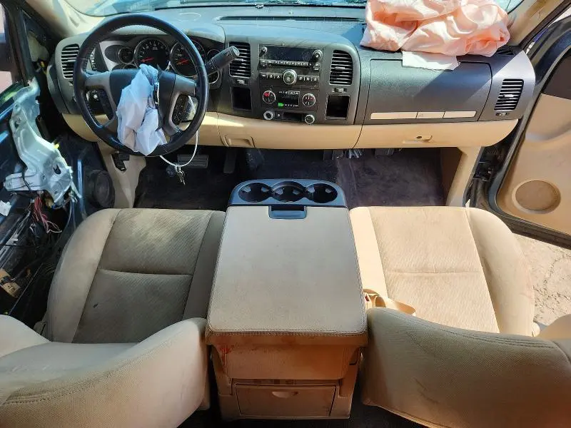 2011 CHEVROLET SILVERADO C1500 LT  