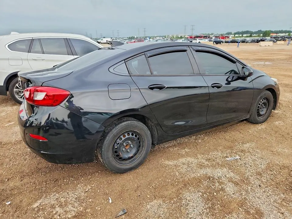 2018 CHEVROLET CRUZE LS  