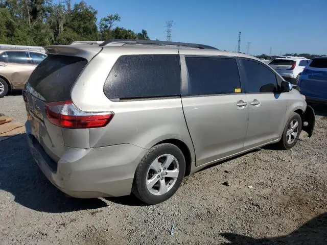 2015 TOYOTA SIENNA LE  