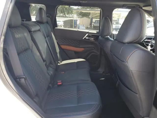 2024 MITSUBISHI OUTLANDER SEL  