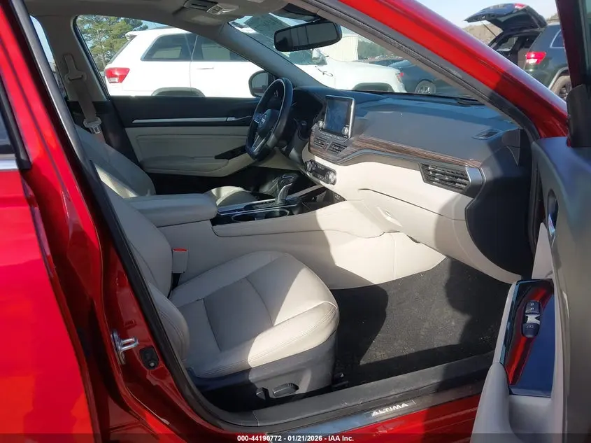 2020 NISSAN ALTIMA PLATINUM VC-TURBO FWD