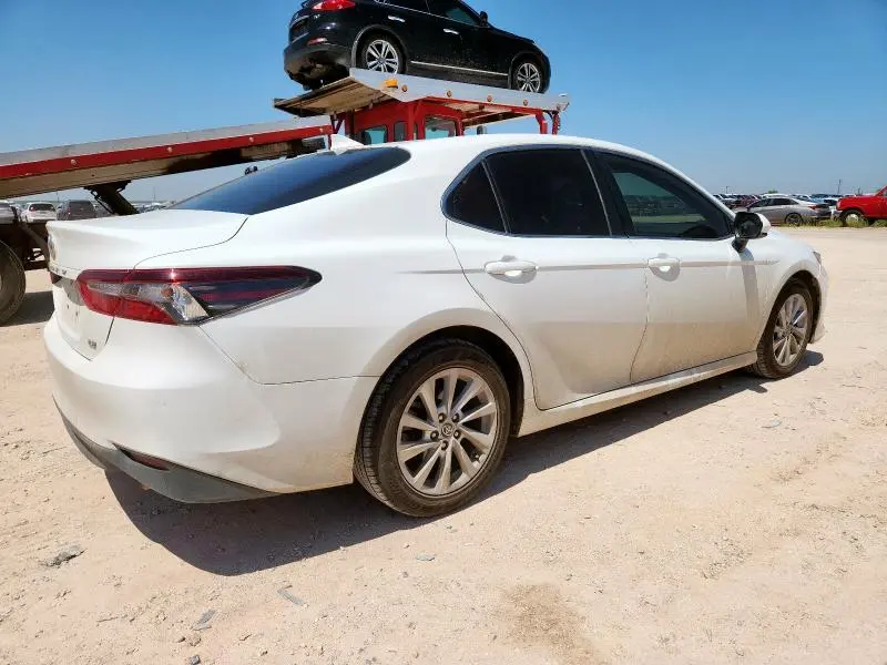2021 TOYOTA CAMRY LE  