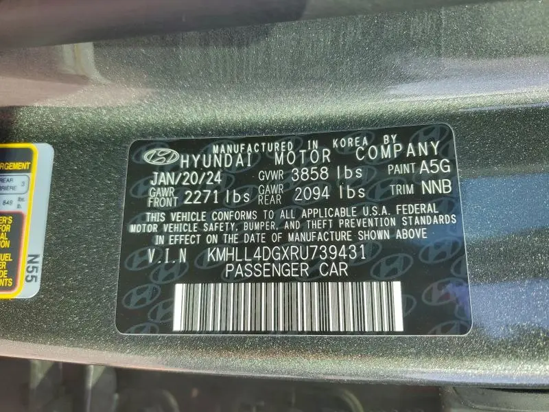 2024 HYUNDAI ELANTRA SE  