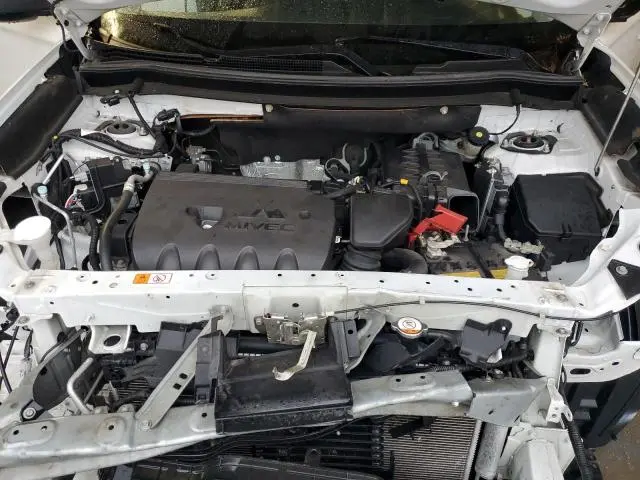 2017 MITSUBISHI OUTLANDER ES  