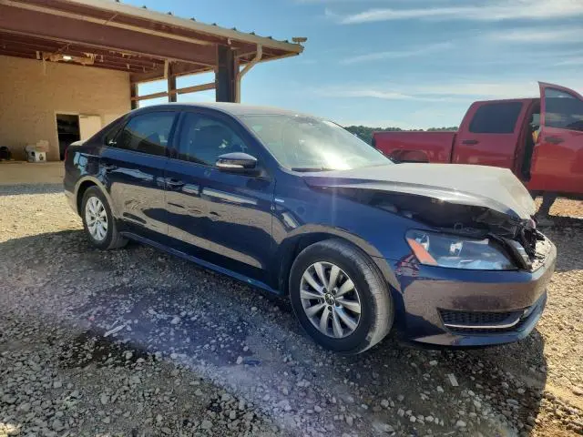 2013 VOLKSWAGEN PASSAT S  