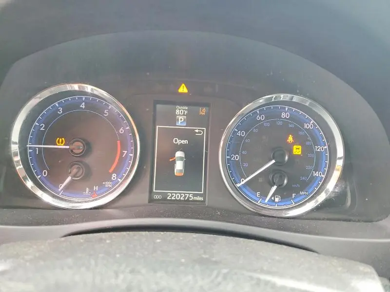 2017 TOYOTA COROLLA SE  